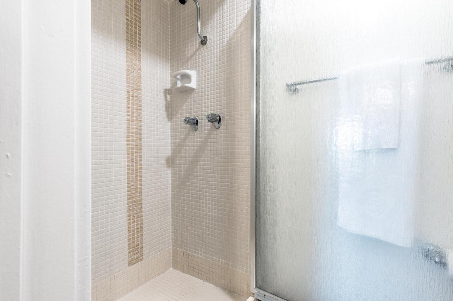 Apartment Culver 2br W Gym Pool Nr Shops Lax-330 *